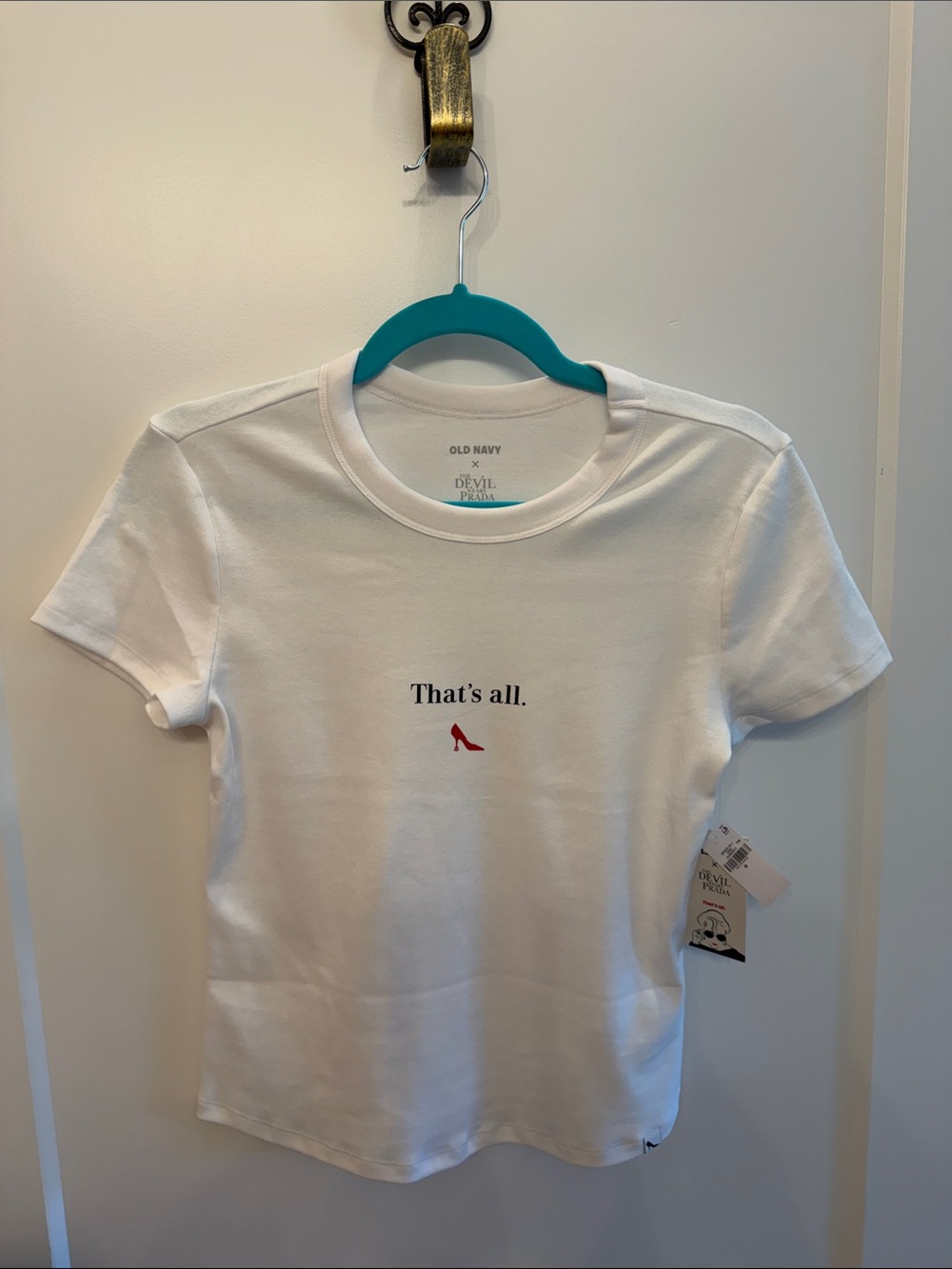 NWT-Medium The Devil Wears Prada 2 Old Navy Short-Sleeve Graphic Tee